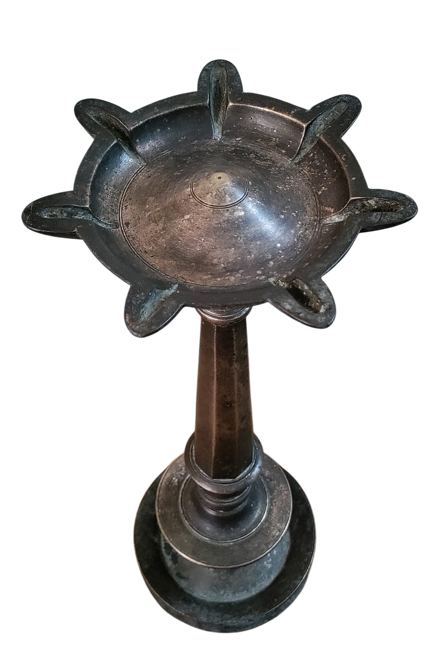 Seven-wick Lamp