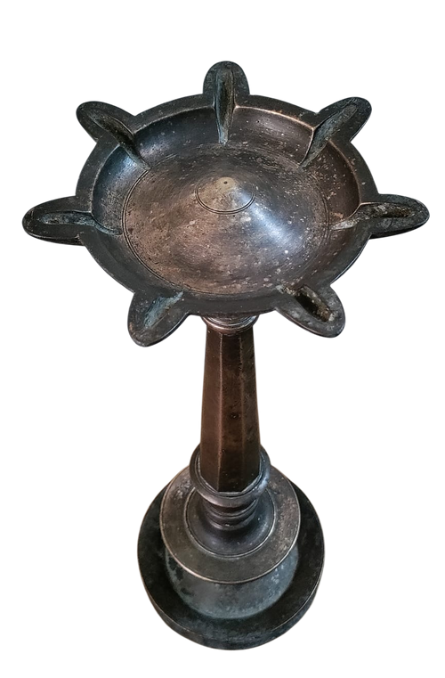 Seven-wick Lamp