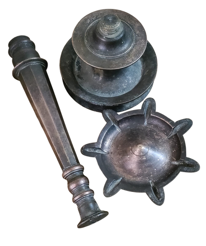 Seven-wick Lamp