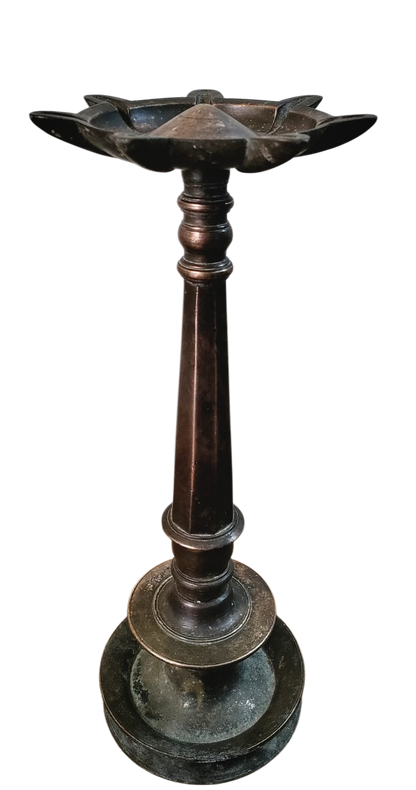 Seven-wick Lamp
