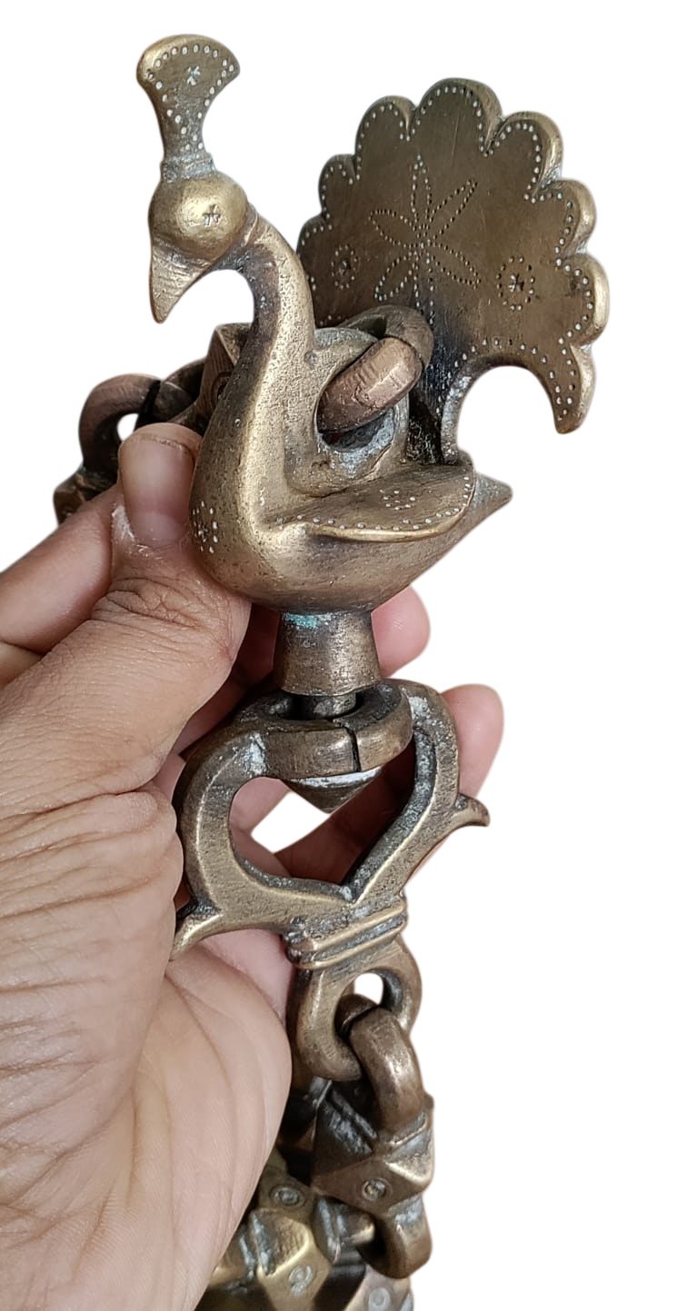 Peacock Chain Lamp