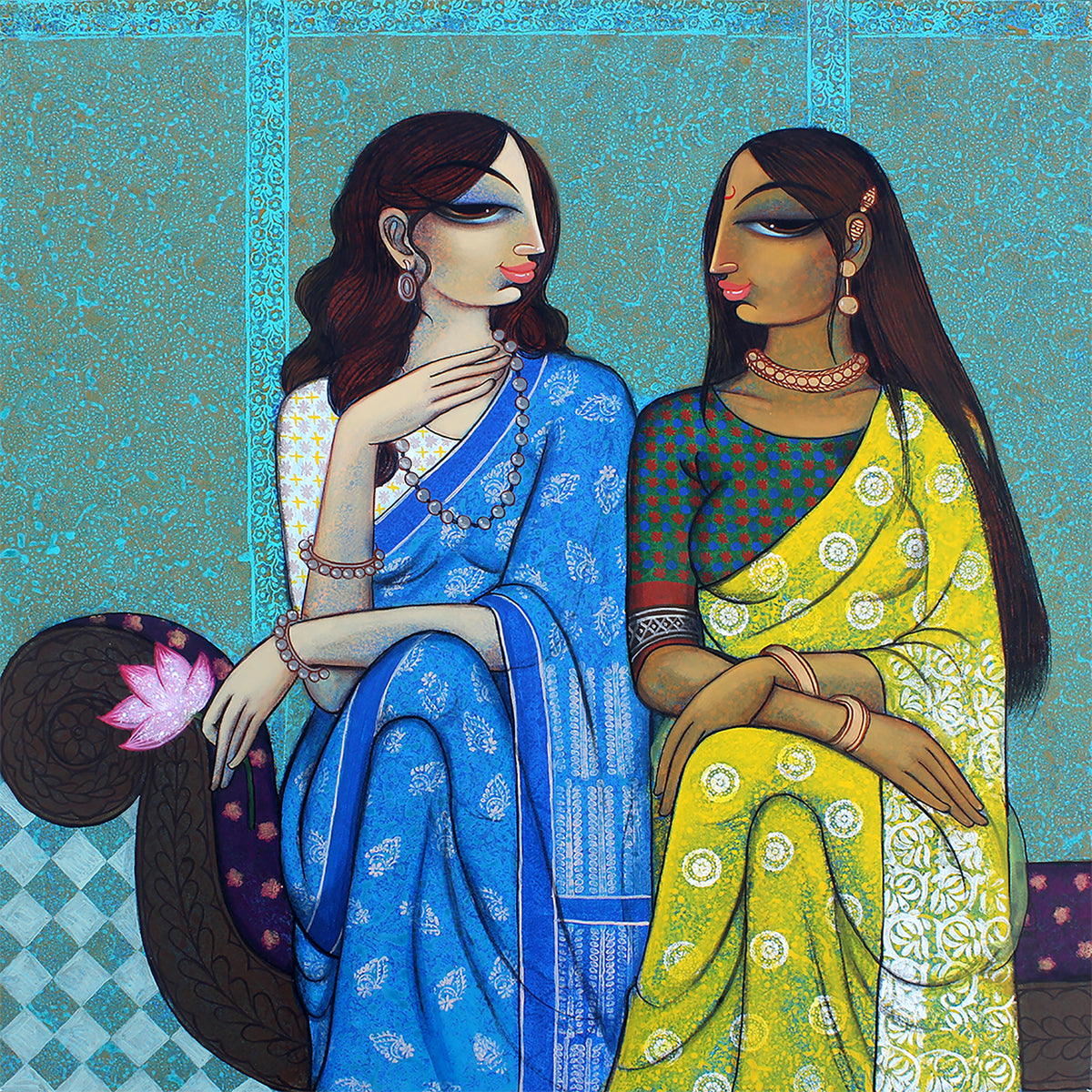 Two Beauty On Sofa